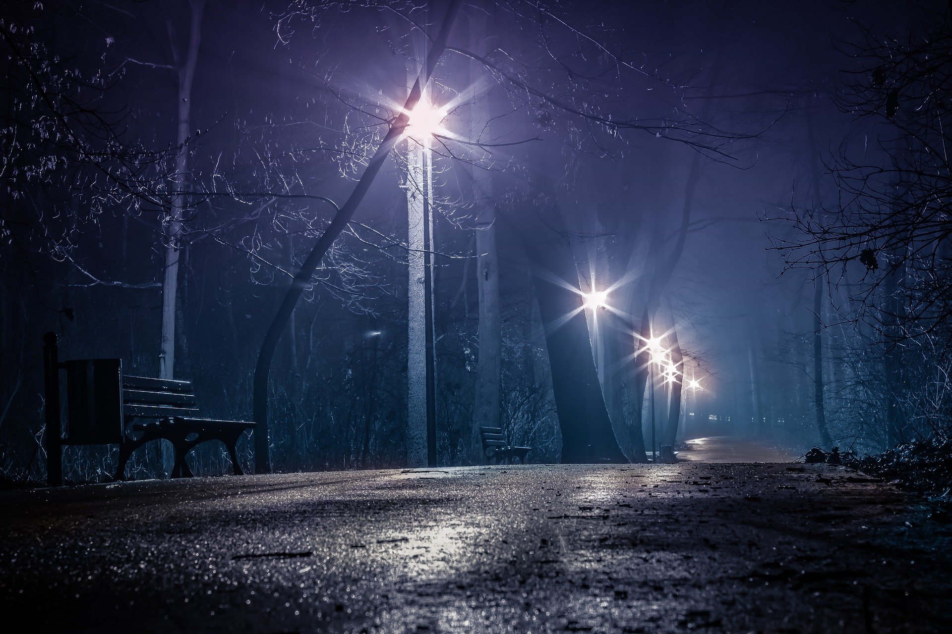 Problem z nieświęcącymi latarniami w Chełmnie