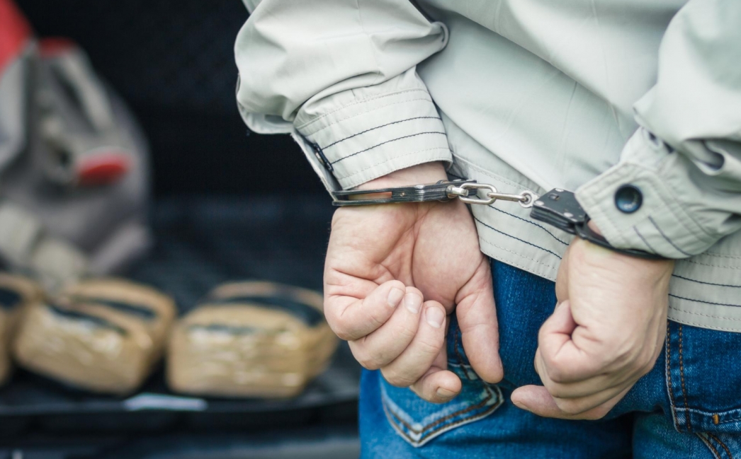 Młody mieszkaniec Chełmna zatrzymany za posiadanie i dystrybucję narkotyków
