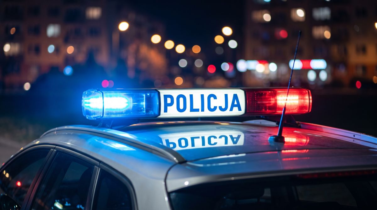 Oszustwa na telefon! Fałszywi kurierzy i policjanci wyłudzają pieniądze od seniorów
